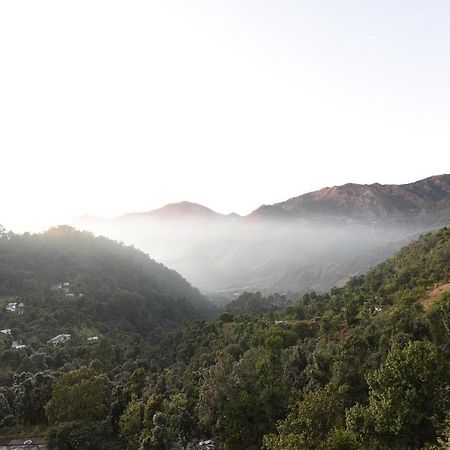 Green Roof Hotel Nainital Luaran gambar